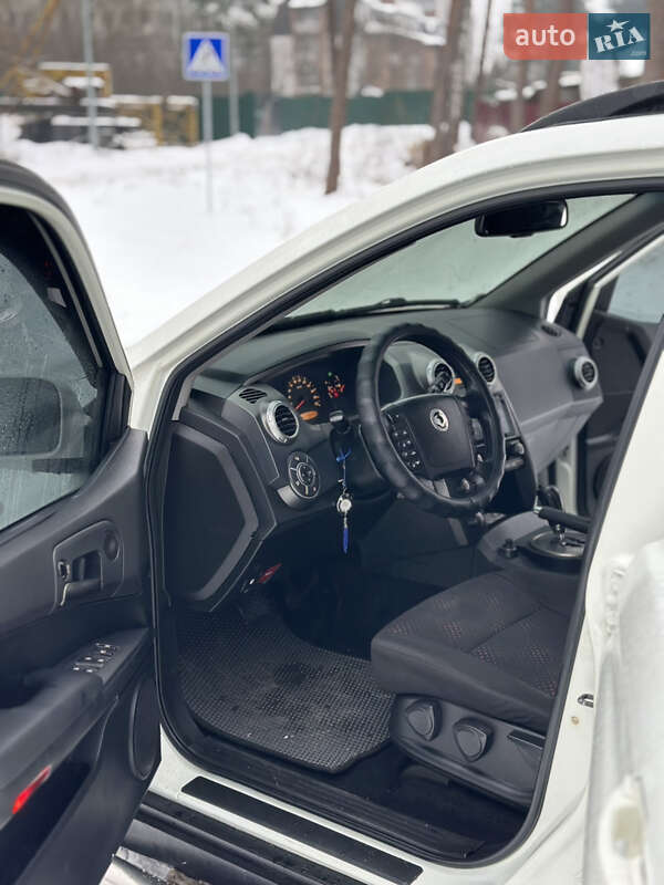 Позашляховик / Кросовер SsangYong Actyon 2011 в Житомирі