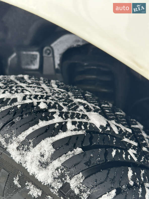 Позашляховик / Кросовер SsangYong Actyon 2011 в Житомирі