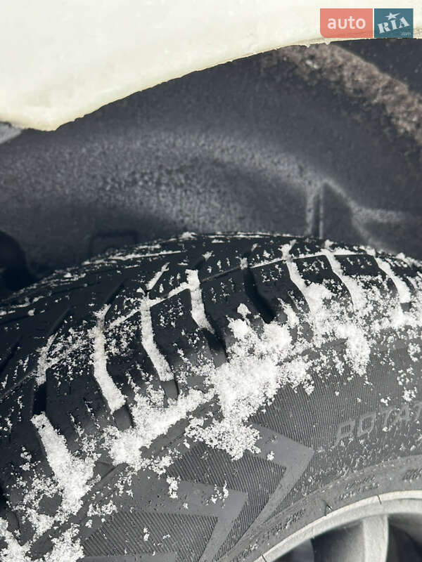 Позашляховик / Кросовер SsangYong Actyon 2011 в Житомирі