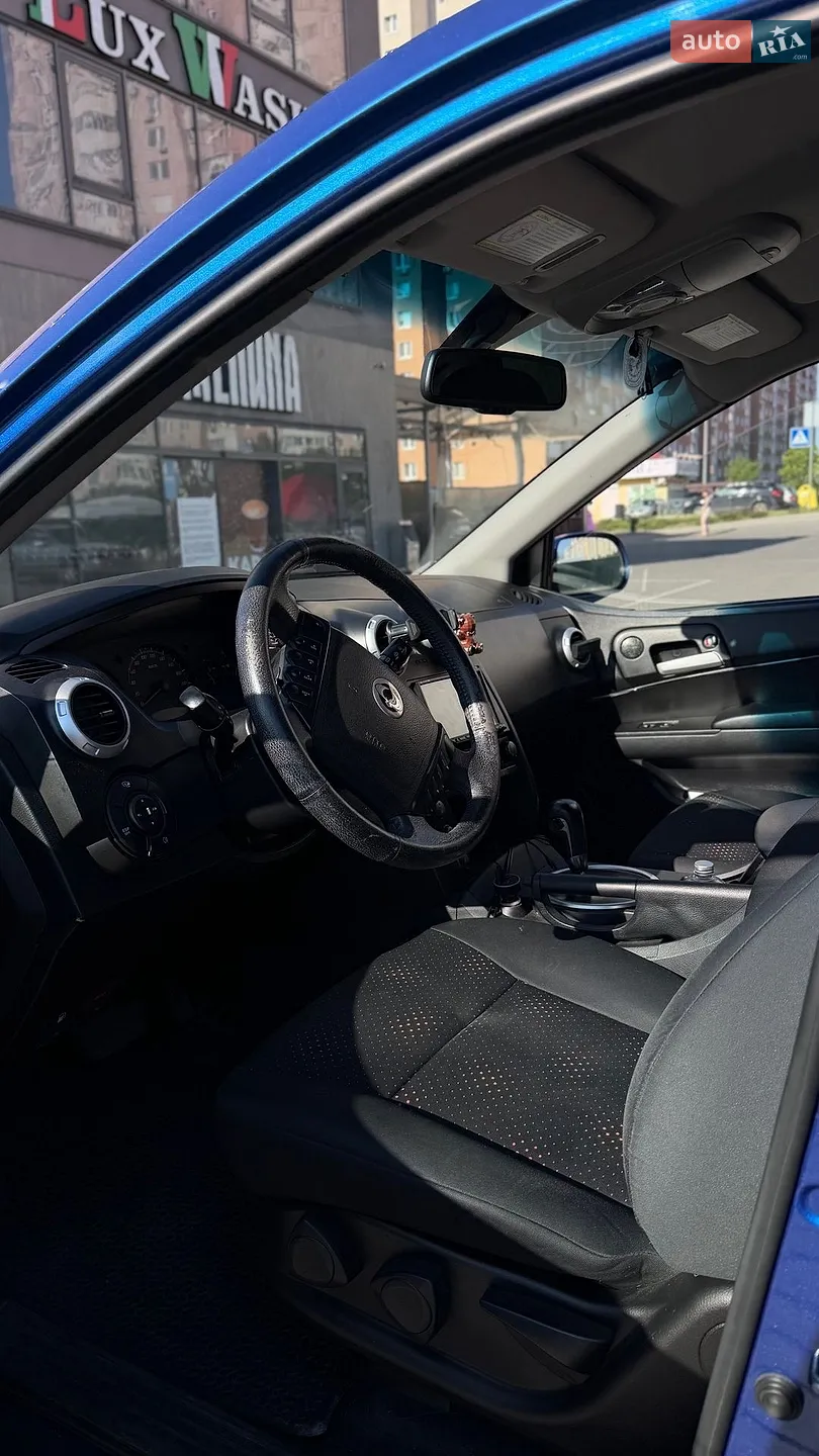 2010 SsangYong Actyon - мініатюра 15