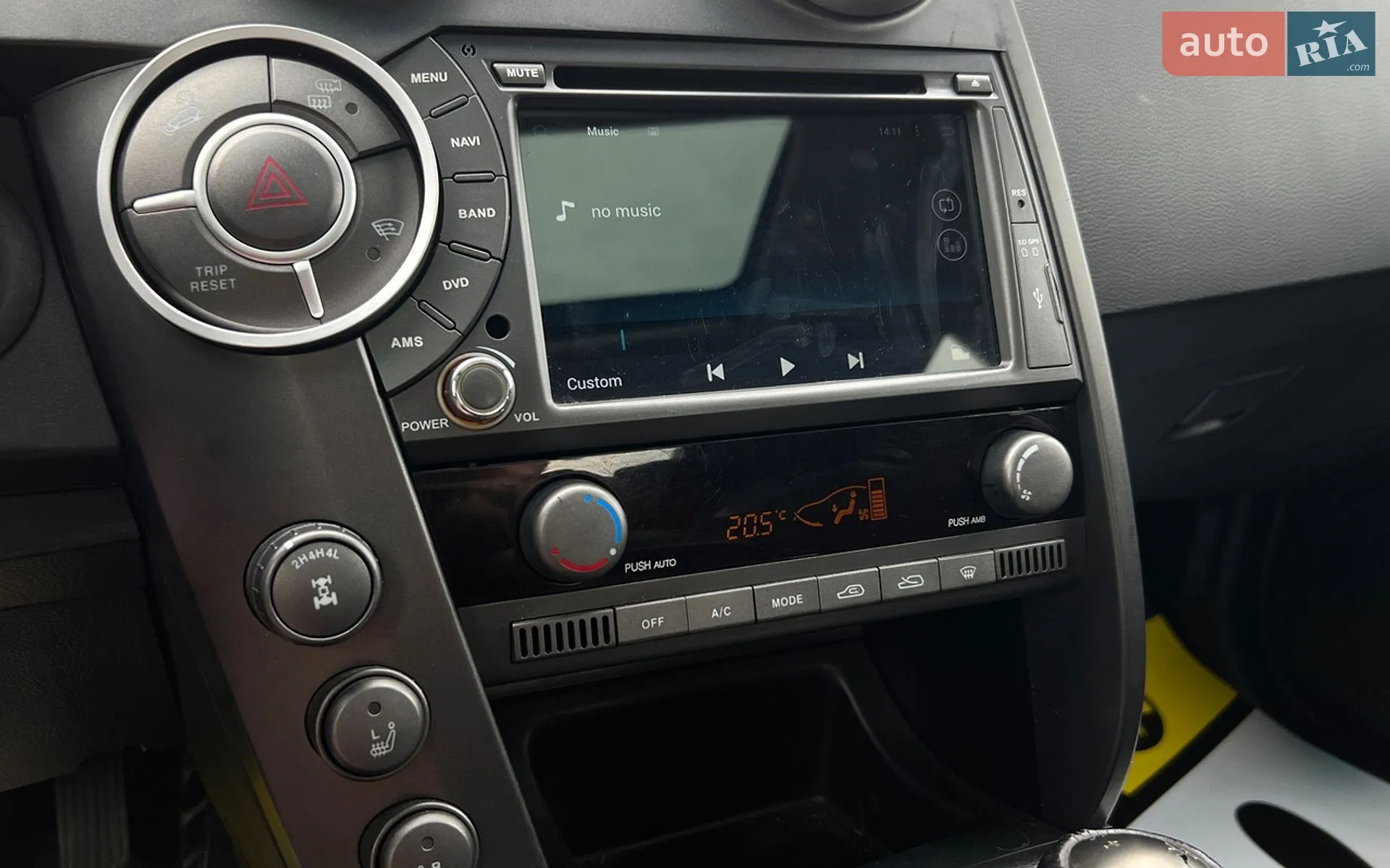 2010 SsangYong Actyon - мініатюра 13