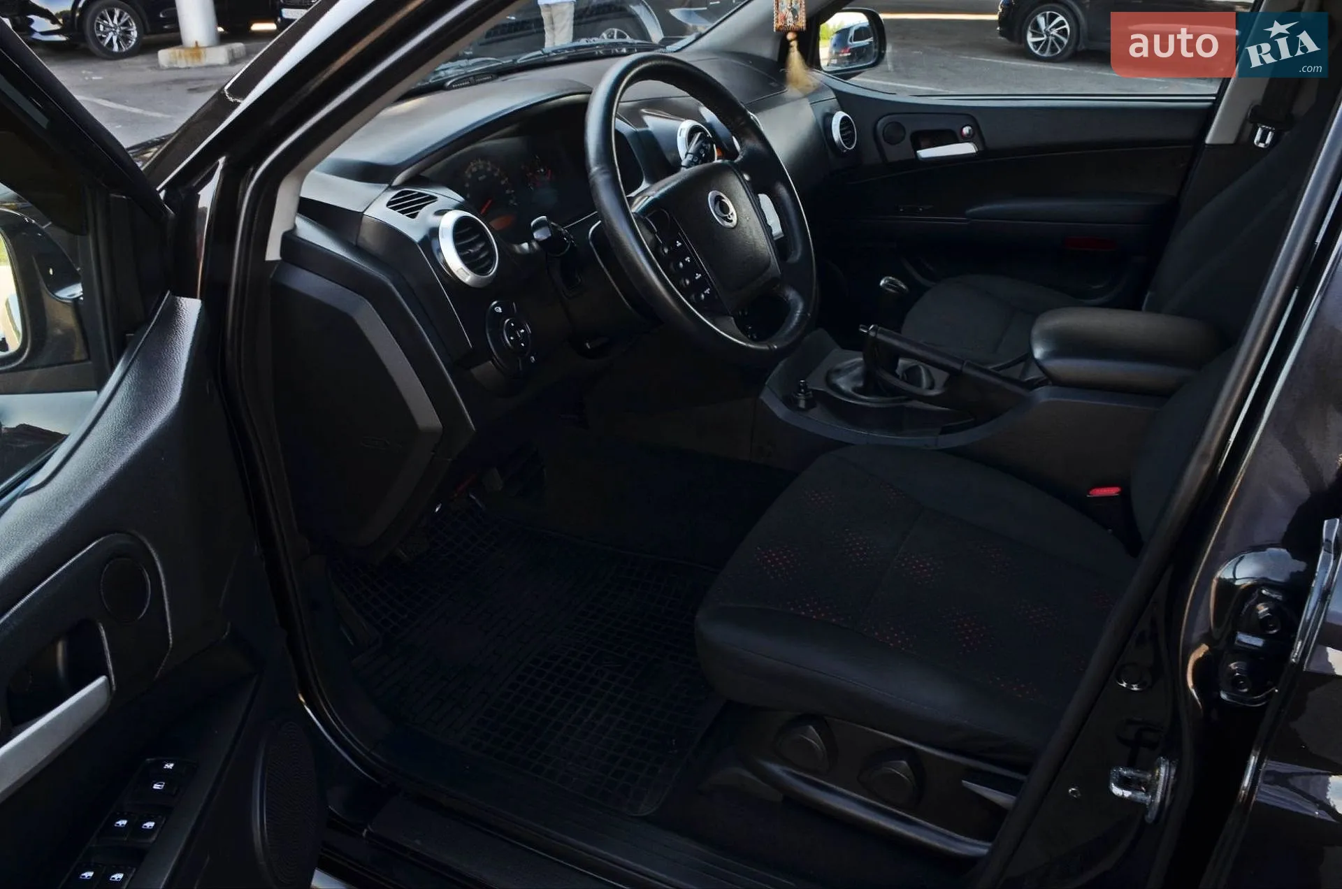 2011 SsangYong Actyon - мініатюра 6