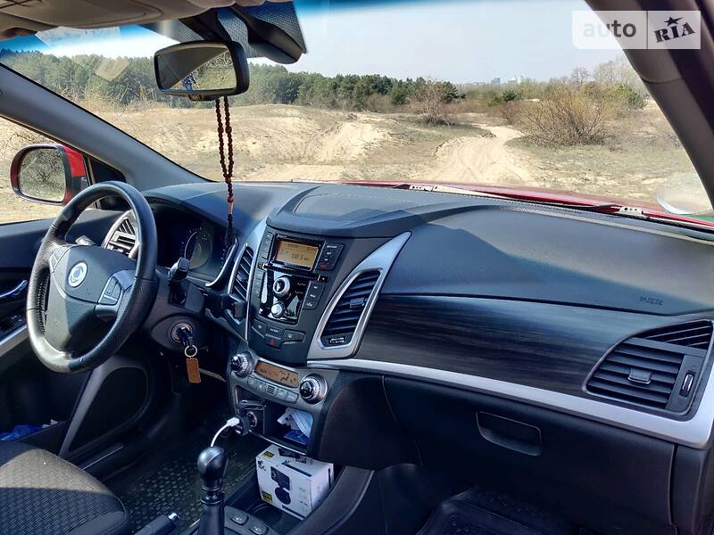 Позашляховик / Кросовер SsangYong Korando 2014 в Дніпрі