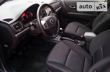 Позашляховик / Кросовер SsangYong Korando 2012 в 