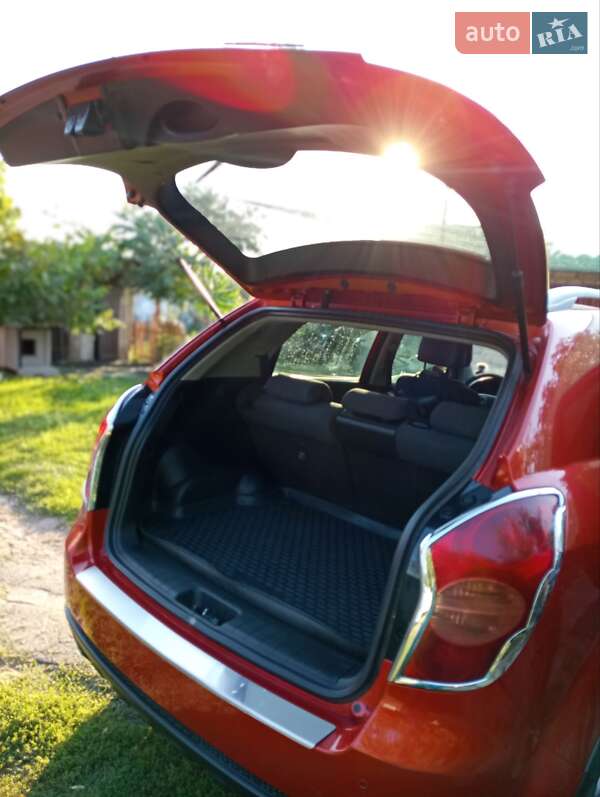 Седан SsangYong Korando 2011 в Кривом Роге