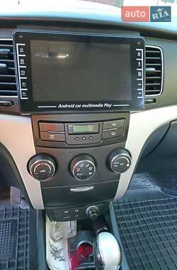 Седан SsangYong Korando 2011 в 