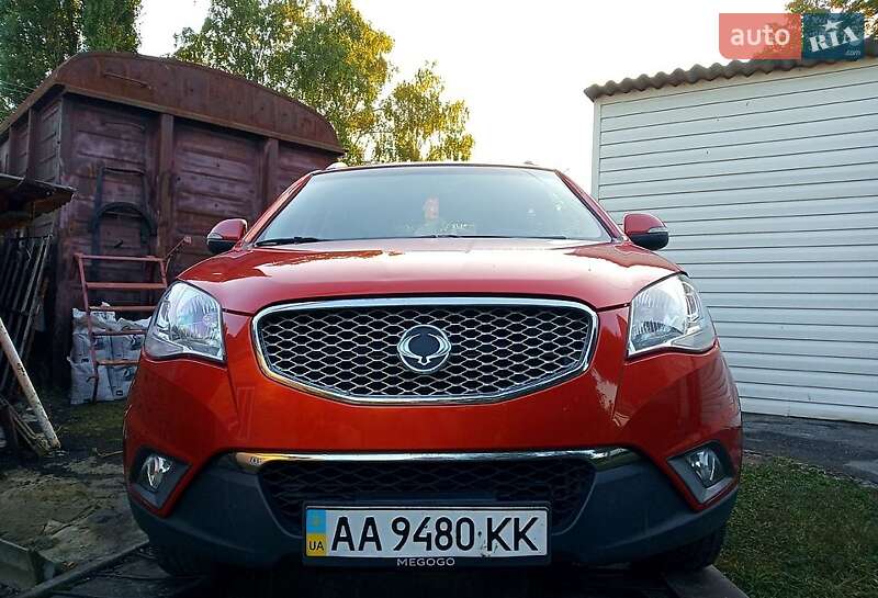 Внедорожник / Кроссовер SsangYong Korando 2013 в 