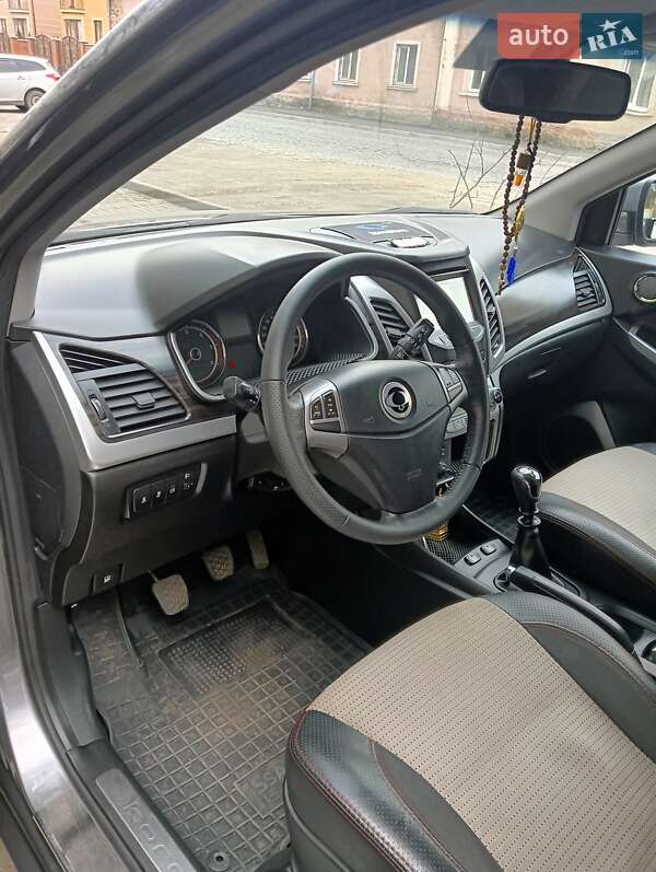 Внедорожник / Кроссовер SsangYong Korando 2013 в Мукачево