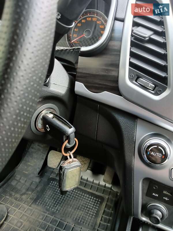 Внедорожник / Кроссовер SsangYong Korando 2013 в Мукачево