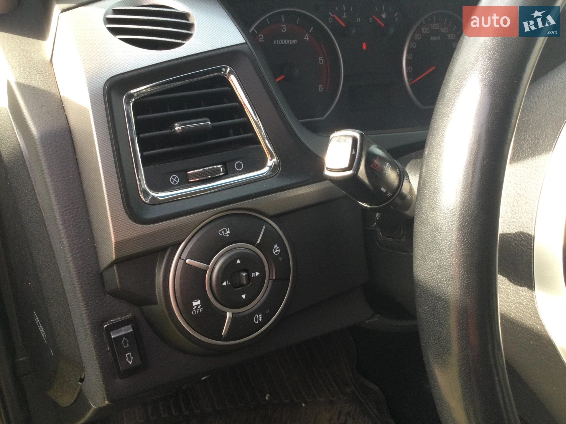 2016 SsangYong Korando - мініатюра 17