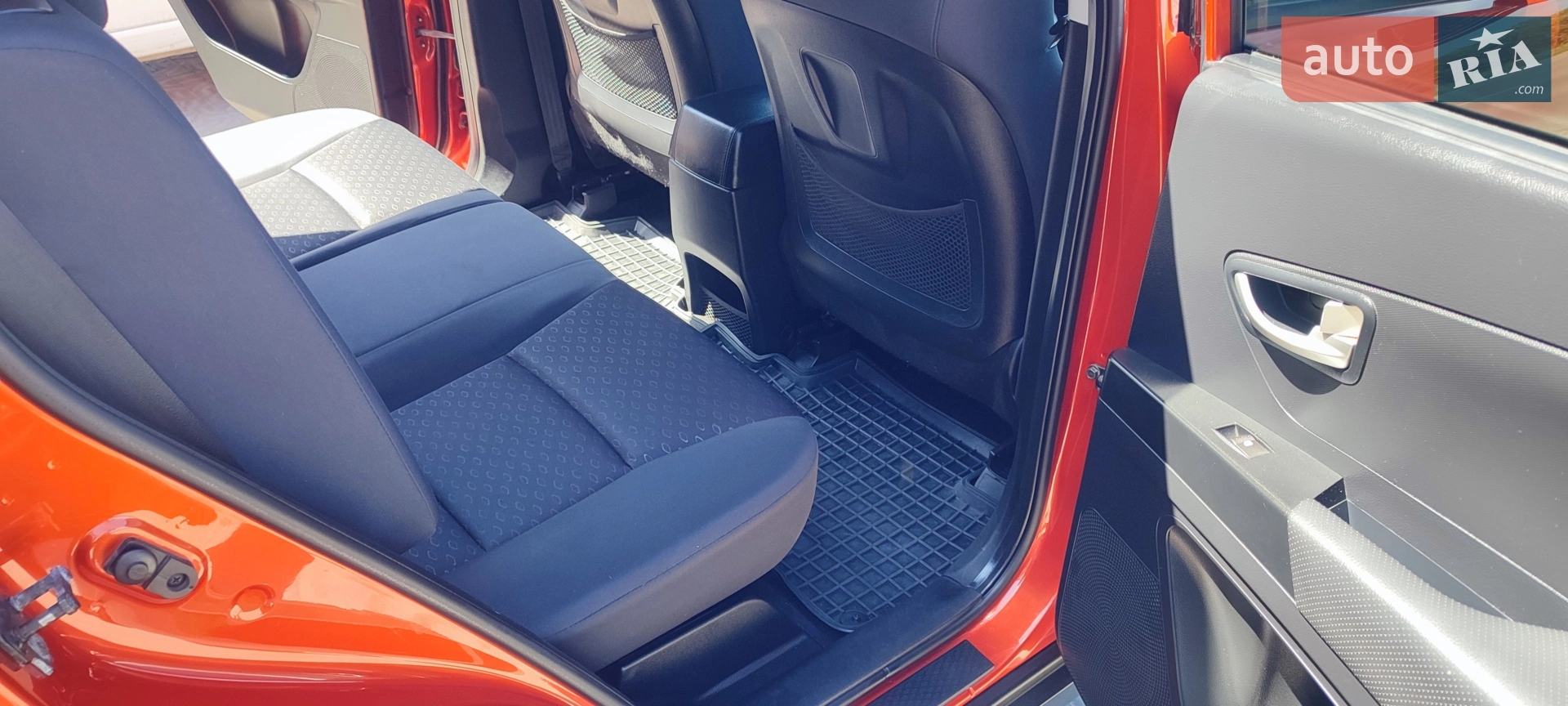 2012 SsangYong Korando - мініатюра 23