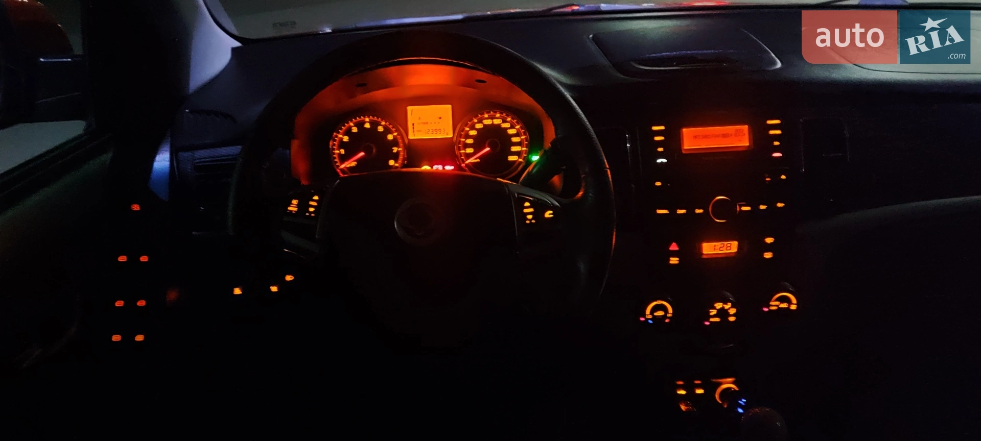 2012 SsangYong Korando - мініатюра 76