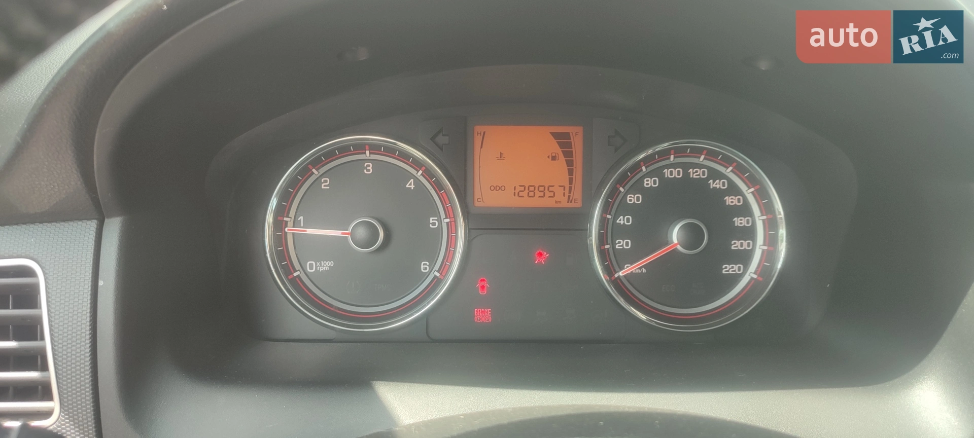 2011 SsangYong Korando - мініатюра 7