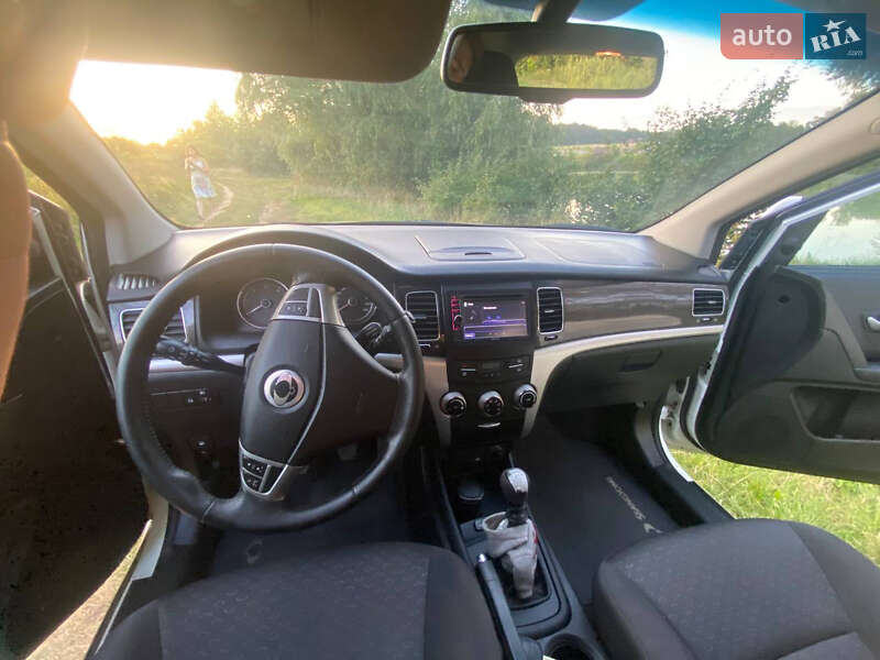 Внедорожник / Кроссовер SsangYong Korando 2012 в Люботине