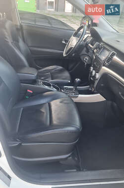 Внедорожник / Кроссовер SsangYong Korando 2013 в 