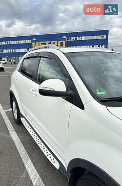 Внедорожник / Кроссовер SsangYong Korando 2011 в 