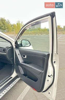 Внедорожник / Кроссовер SsangYong Korando 2011 в 