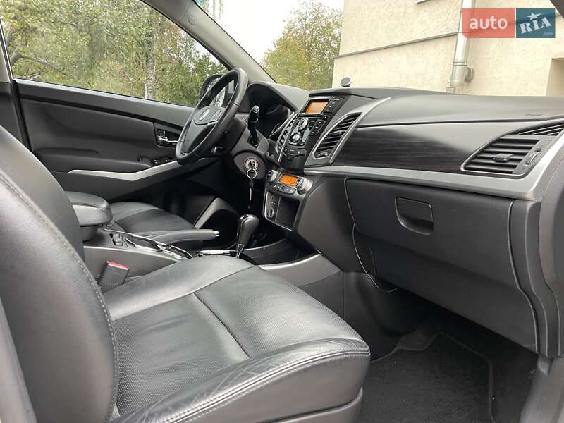 Внедорожник / Кроссовер SsangYong Korando 2013 в Староконстантинове