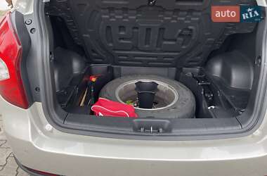 Позашляховик / Кросовер SsangYong Korando 2013 в 