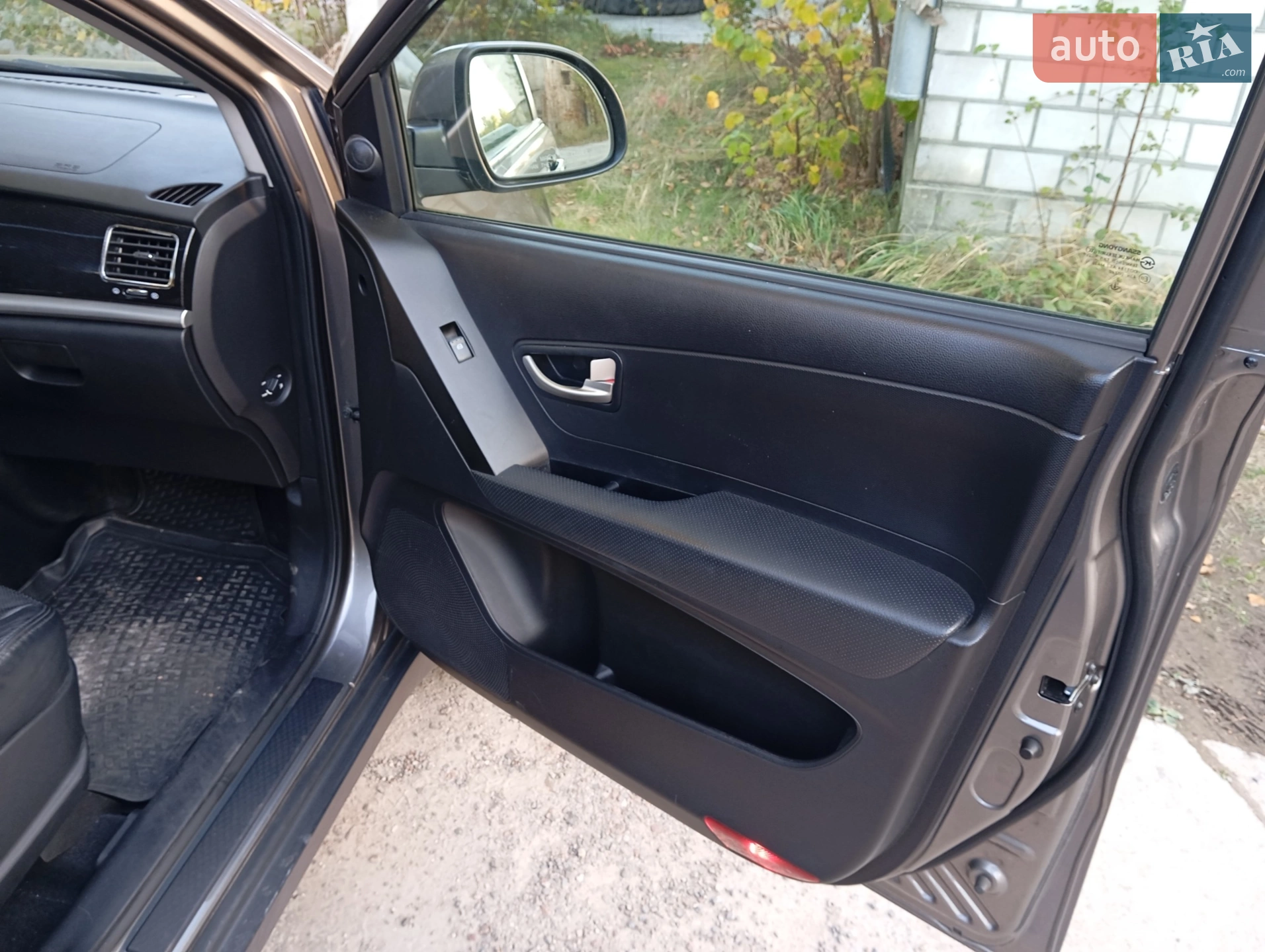 2012 SsangYong Korando - мініатюра 22
