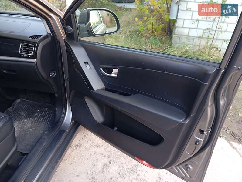 Внедорожник / Кроссовер SsangYong Korando 2012 в Киеве фото 22 Внедорожник / Кроссовер SsangYong Korando 2012 в Киеве