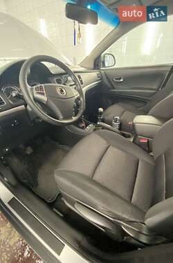 Внедорожник / Кроссовер SsangYong Korando 2011 в 