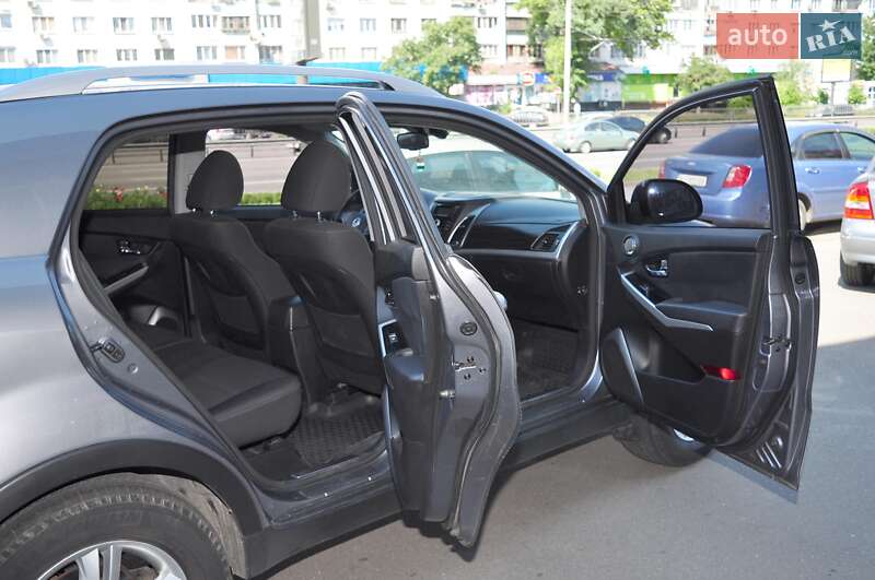 Внедорожник / Кроссовер SsangYong Korando 2014 в Киеве
