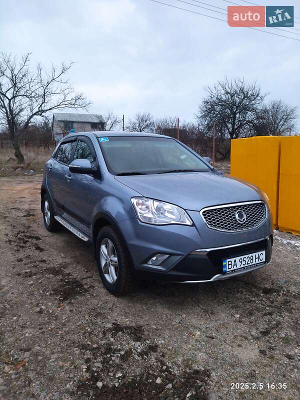 Внедорожник / Кроссовер SsangYong Korando 2013 в 