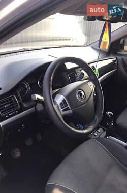 Внедорожник / Кроссовер SsangYong Korando 2012 в 