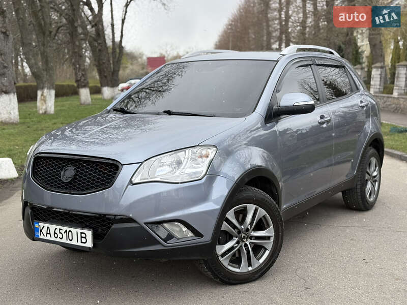 Внедорожник / Кроссовер SsangYong Korando 2013 в 