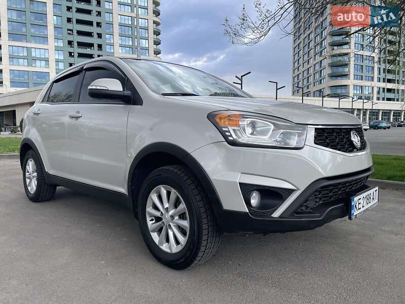Внедорожник / Кроссовер SsangYong Korando 2013 в 