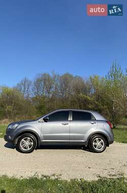 Внедорожник / Кроссовер SsangYong Korando 2013 в 