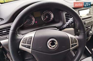 Внедорожник / Кроссовер SsangYong Korando 2012 в 
