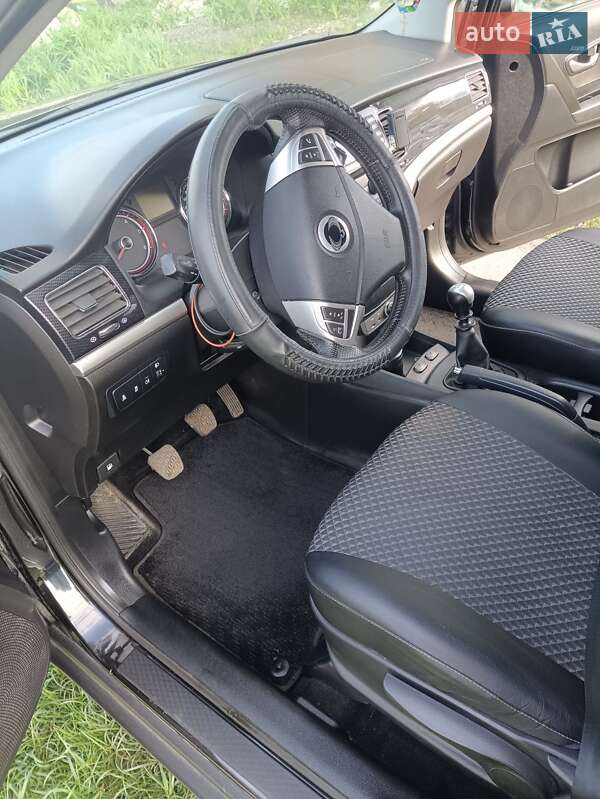 Позашляховик / Кросовер SsangYong Korando 2012 в Сумах