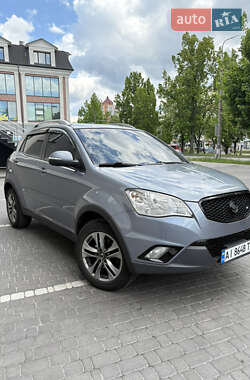 Позашляховик / Кросовер SsangYong Korando 2013 в 