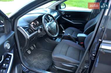 Позашляховик / Кросовер SsangYong Korando 2014 в 