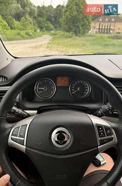 Внедорожник / Кроссовер SsangYong Korando 2013 в 