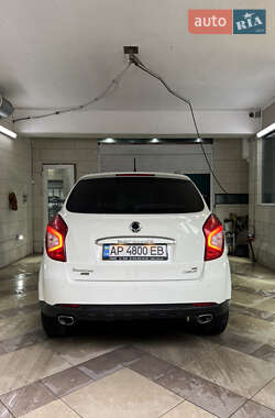 Внедорожник / Кроссовер SsangYong Korando 2014 в 
