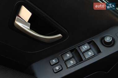 Внедорожник / Кроссовер SsangYong Korando 2012 в 