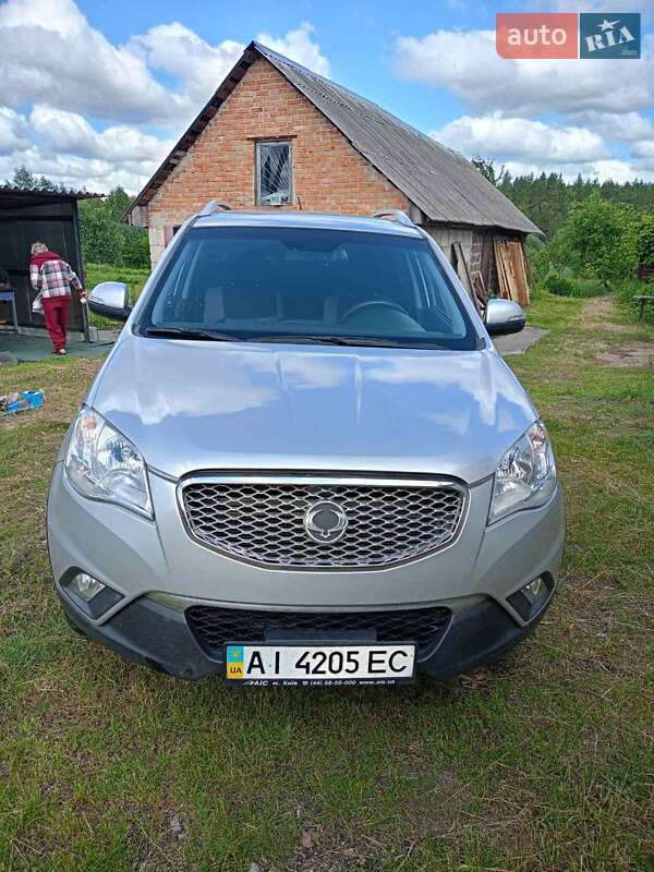 Внедорожник / Кроссовер SsangYong Korando 2013 в 