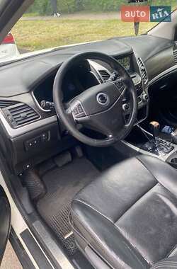 Внедорожник / Кроссовер SsangYong Korando 2014 в 