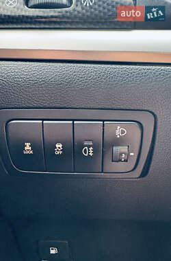 Внедорожник / Кроссовер SsangYong Korando 2013 в 