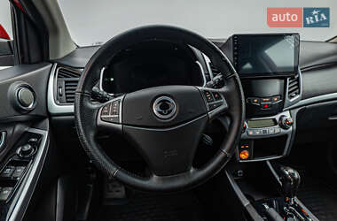 Позашляховик / Кросовер SsangYong Korando 2014 в 