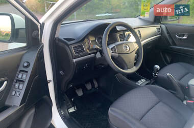 Внедорожник / Кроссовер SsangYong Korando 2011 в 