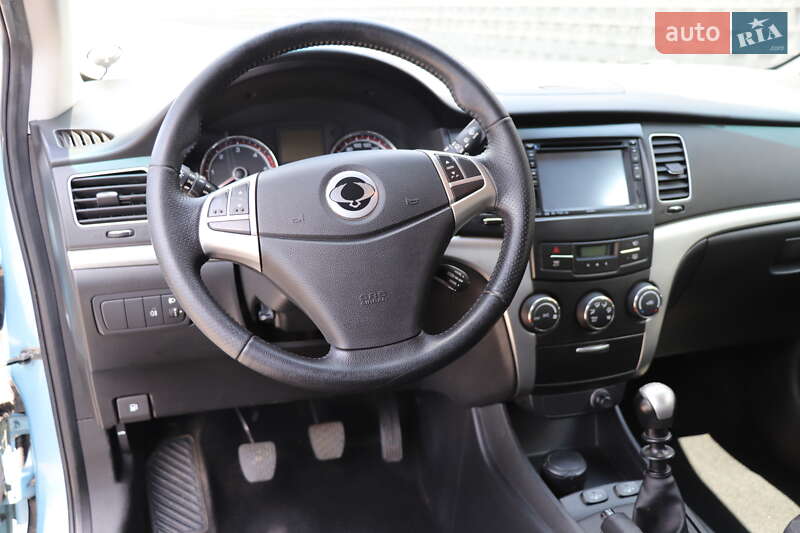 Позашляховик / Кросовер SsangYong Korando 2011 в Дніпрі