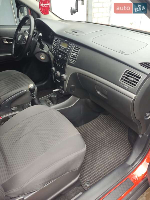 Позашляховик / Кросовер SsangYong Korando 2012 в Києві