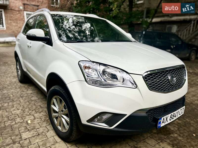 Позашляховик / Кросовер SsangYong Korando 2012 в Харкові