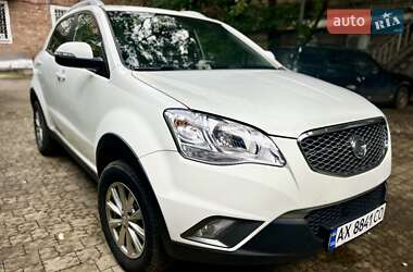 Позашляховик / Кросовер SsangYong Korando 2012 в 
