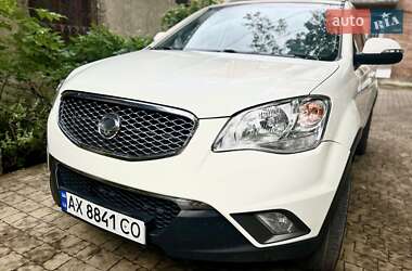 Позашляховик / Кросовер SsangYong Korando 2012 в 