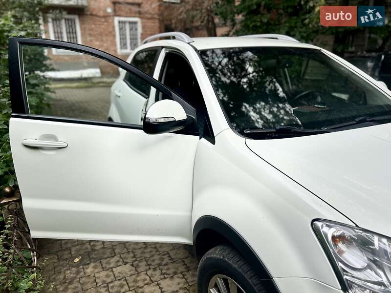 Позашляховик / Кросовер SsangYong Korando 2012 в Харкові